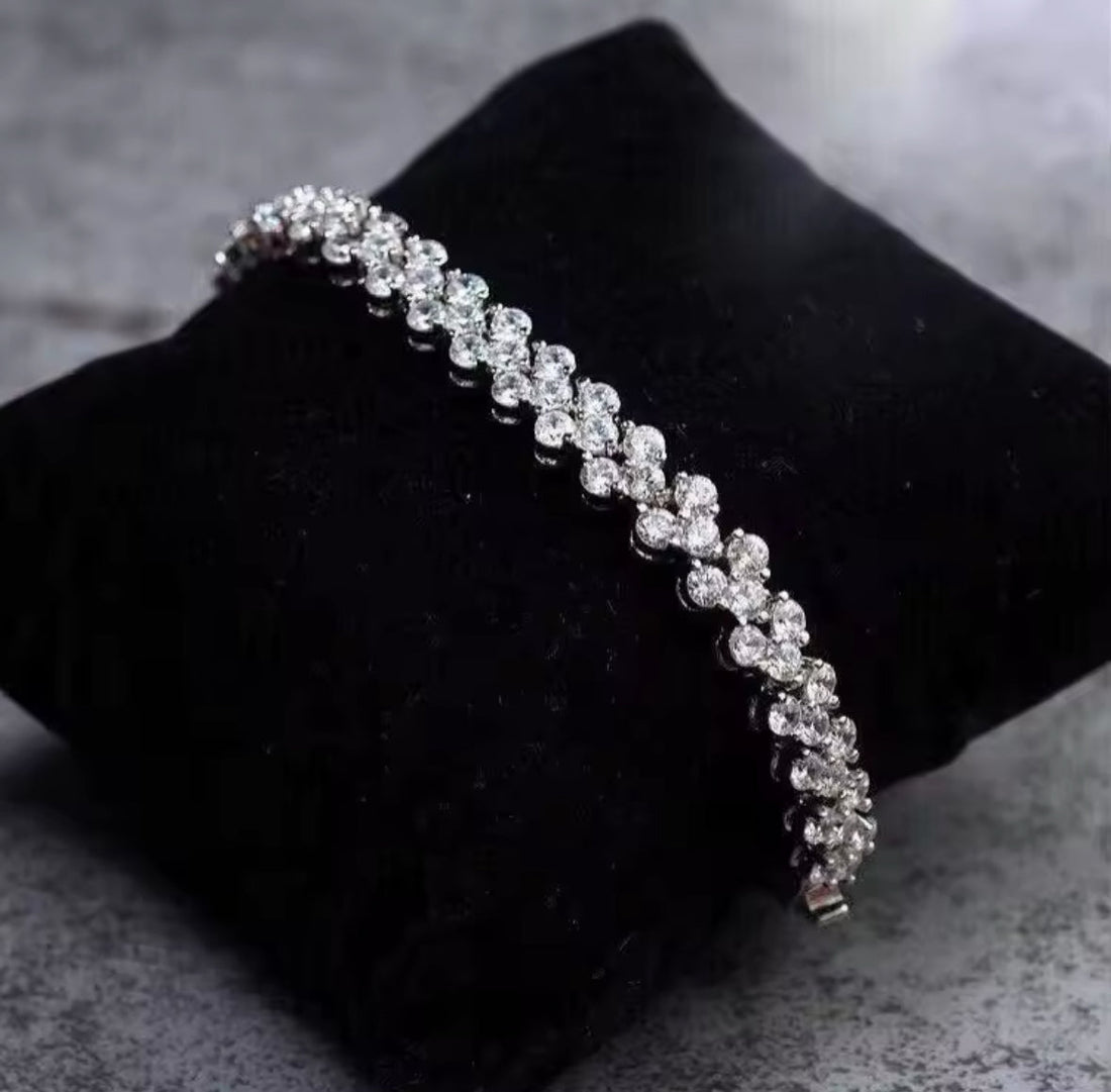 Radiant Love Women's Sterling Silver Heart Crystal Bracelet