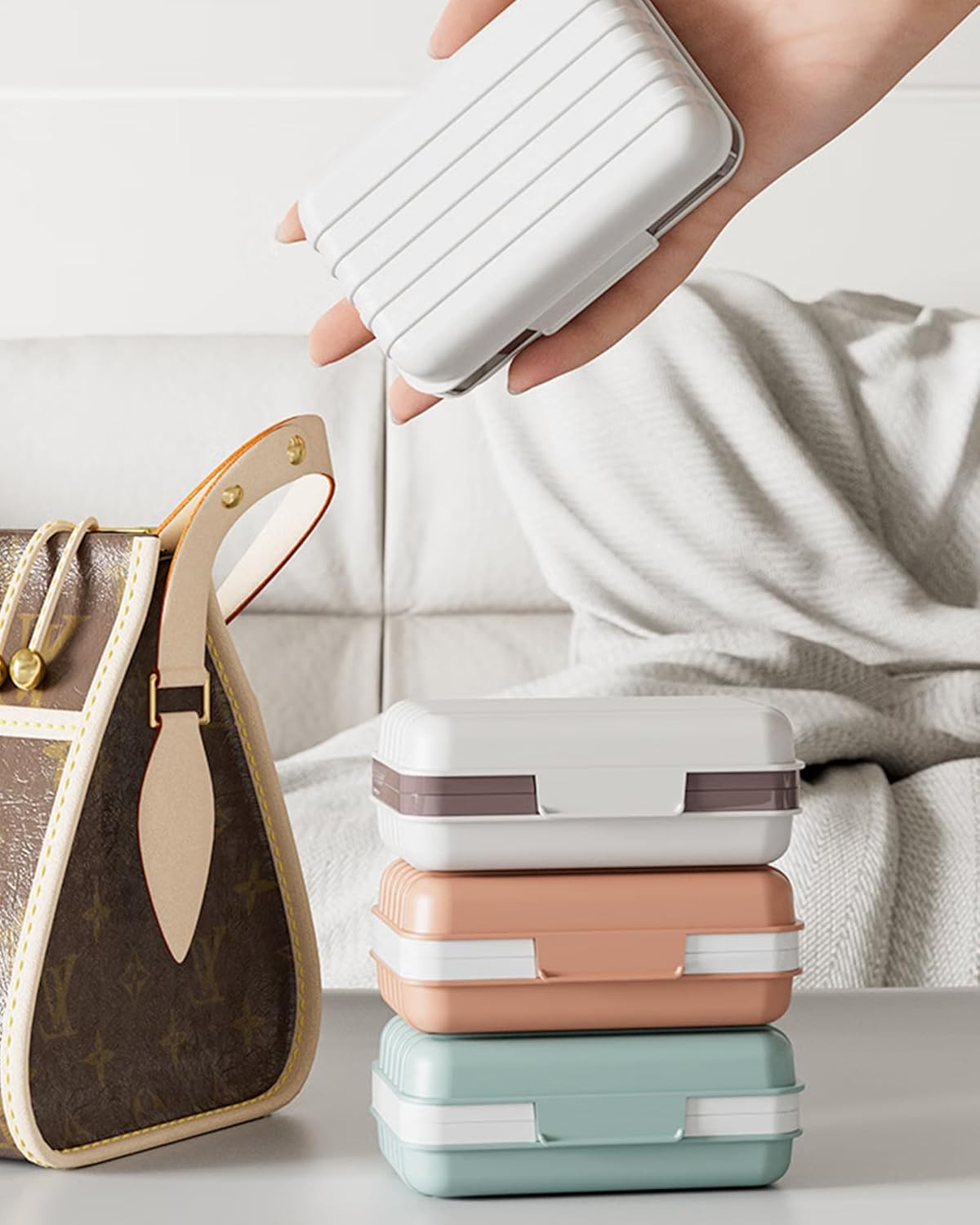 Travel Soap Dish with Lid – Portable Leakproof Soap Case with Drain Tray