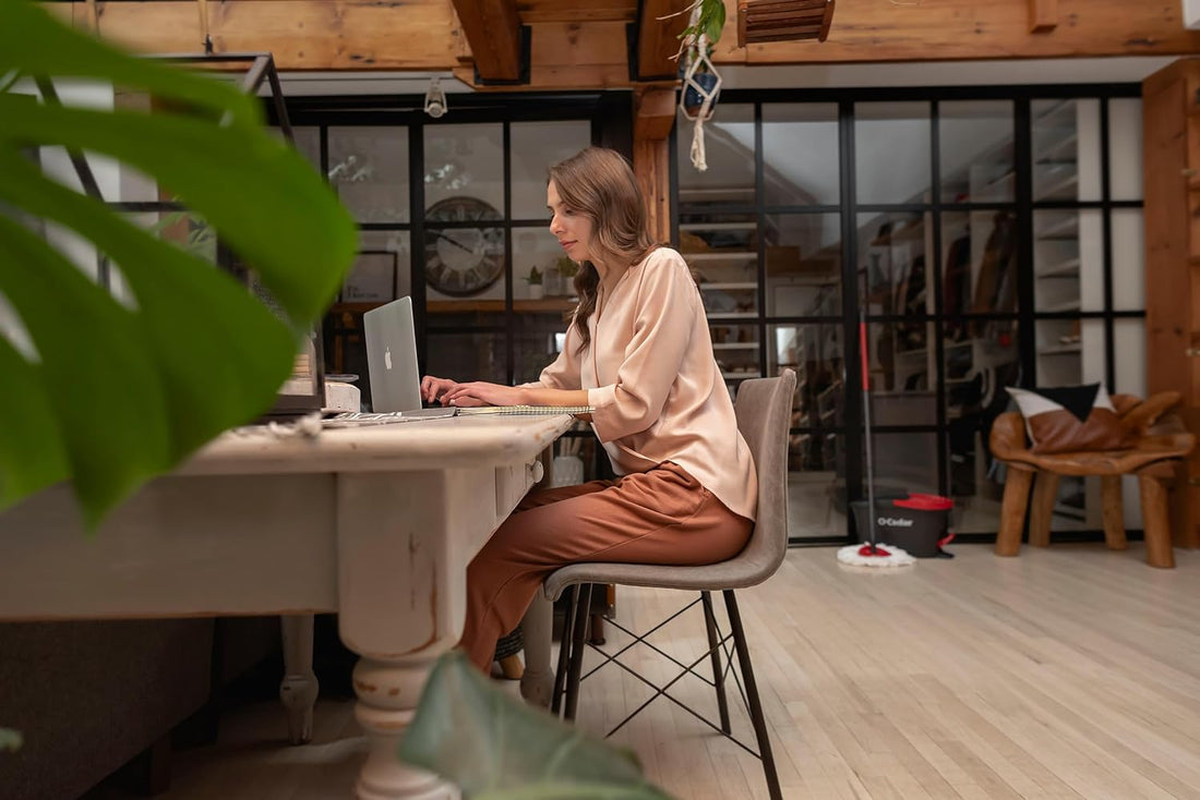 EasyWring Microfiber Spin Mop, Bucket Floor built-in wringer Cleaning System