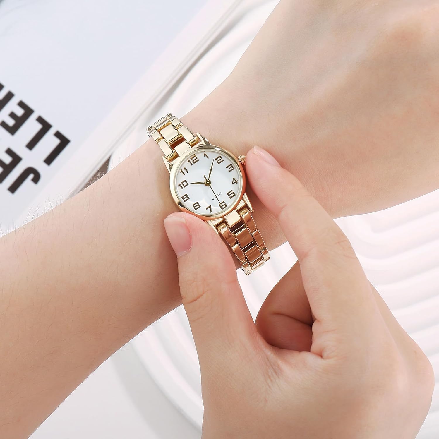 Women’s Quartz Wristwatch – Ladies Waterproof Bracelet Watch