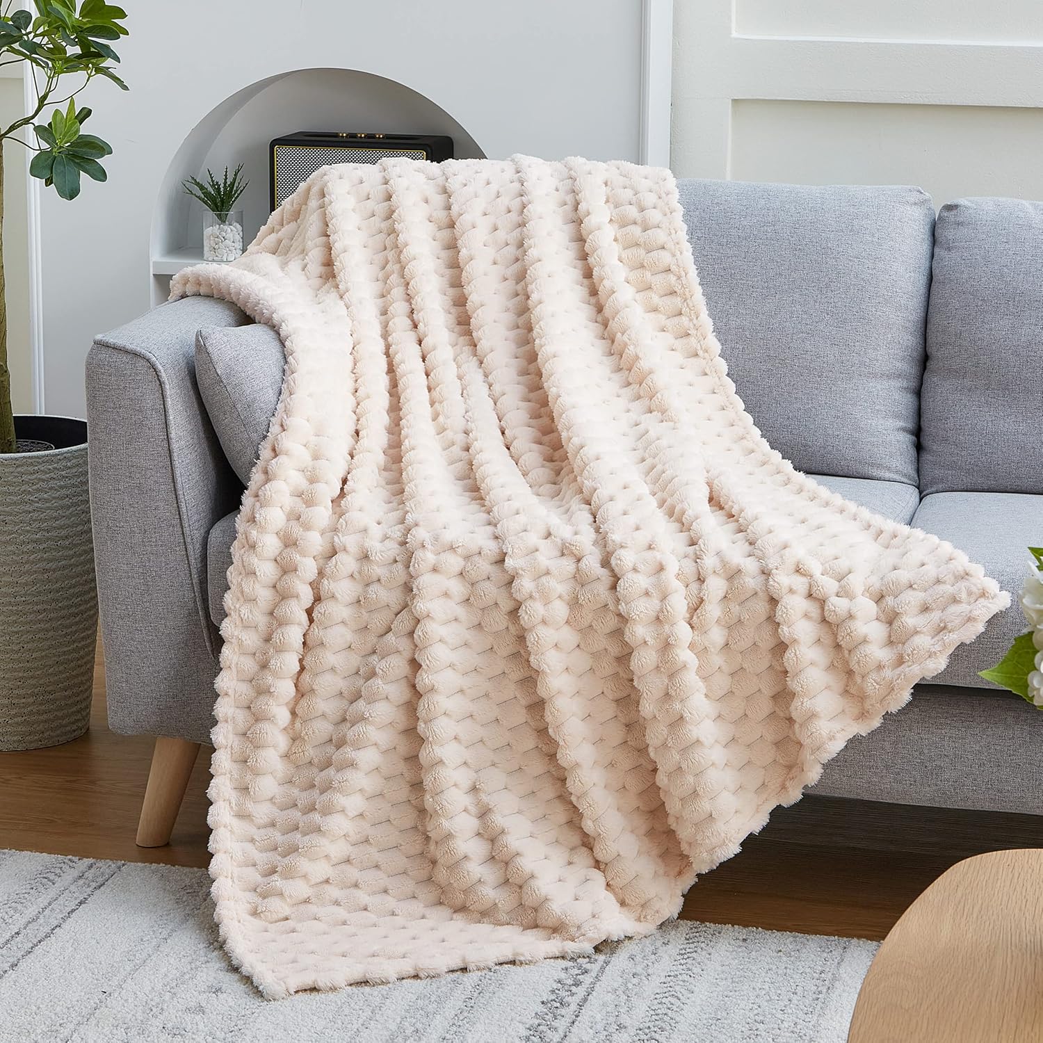 Fleece Throw Blanket for Couch or Bed - 3D Imitation Turtle Shell