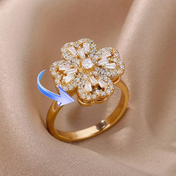 Rotating Clover Ring in Golden at Heart Crafted Gifts